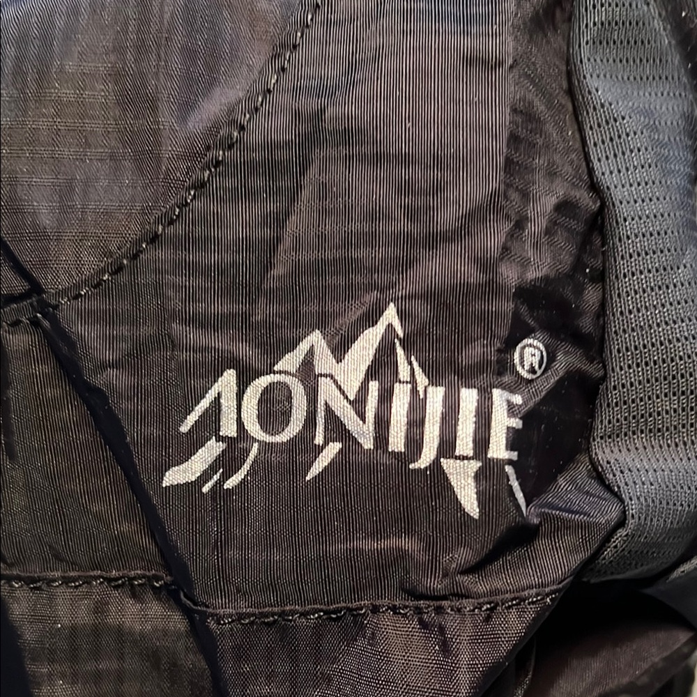 Aonijie Packable Sling Backpack - image 2